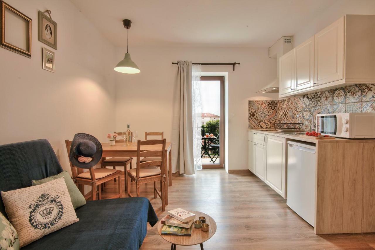 Apartments Tiny Garden Medulin Exterior photo